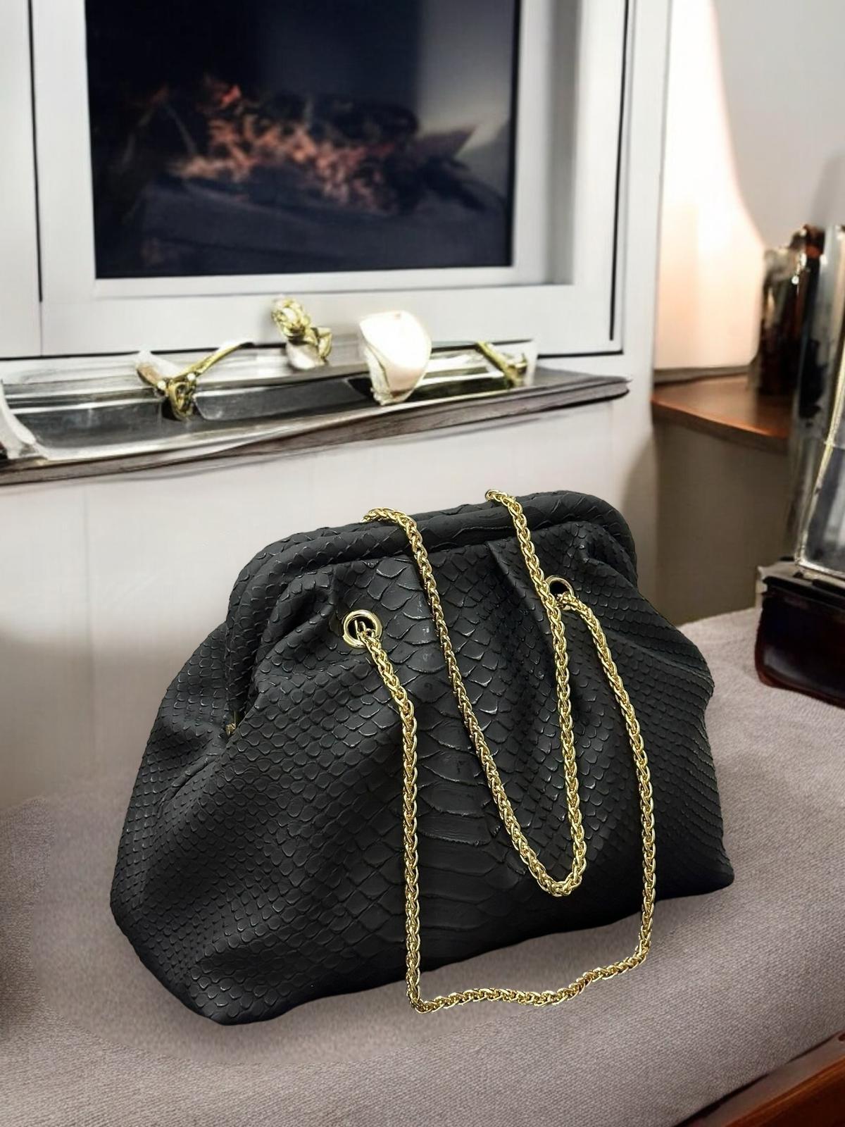 Majesty_North_2015_Siyah_Yılan_Desenli_Zincir_Detaylı_Omuz_Çantası(1)