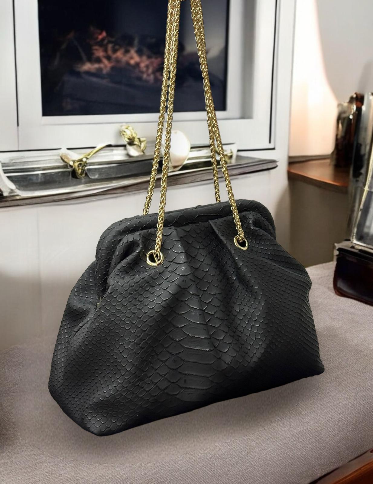 Majesty_North_2015_Siyah_Yılan_Desenli_Zincir_Detaylı_Omuz_Çantası(2)